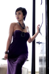 Annie Siara - Escaping