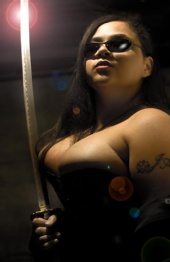 Sarah Slaykitty - Atomic Box shoot