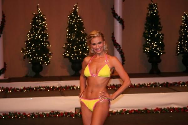 Becky - Winning swimsuit competition