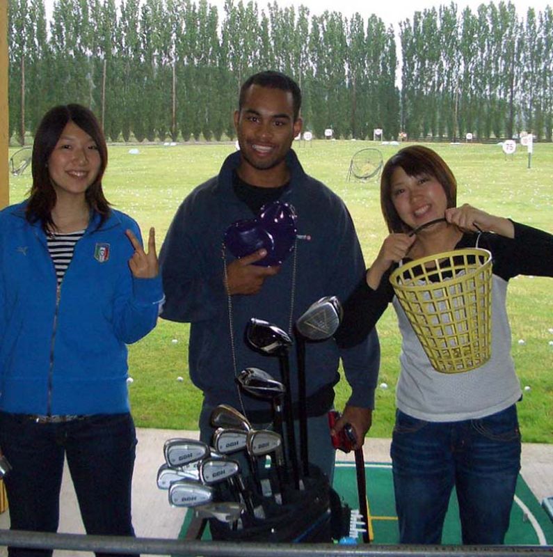 Dex - Dex & Japanese students at driving range