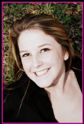 Whitni Hendley - Headshot