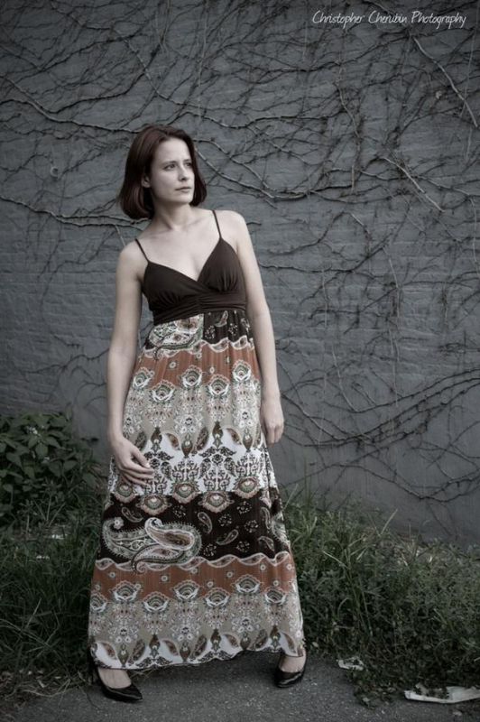 Veronica Zeiler - brown dress