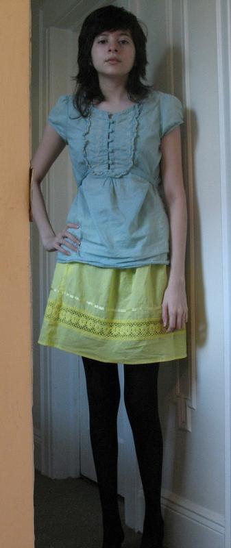 Domi - Full Length Photo