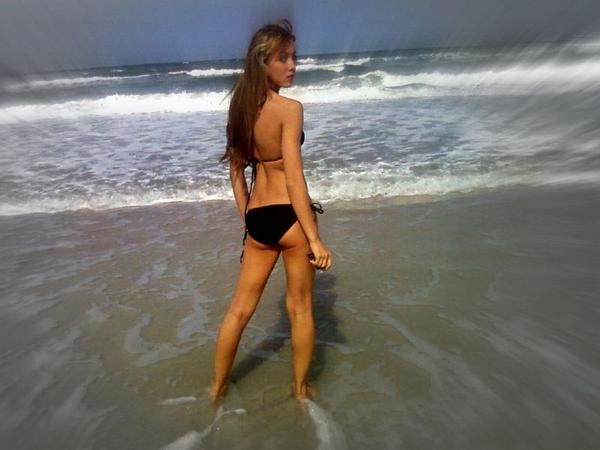 melinda williams - swimsuit