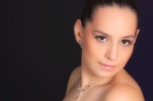 Mandi - Head Shot