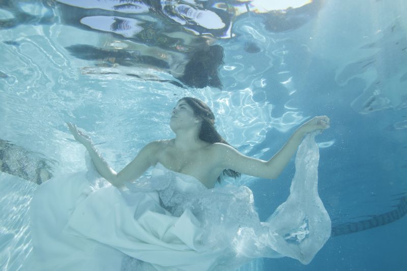 Kelli Ansley - Underwater Angel