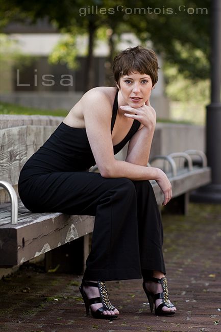 Lisa Petite - Park Bench
