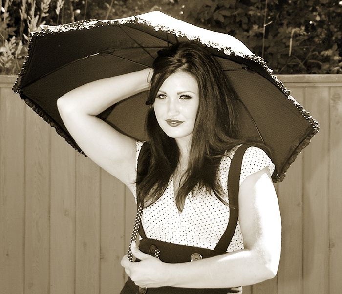 angela - Umbrella