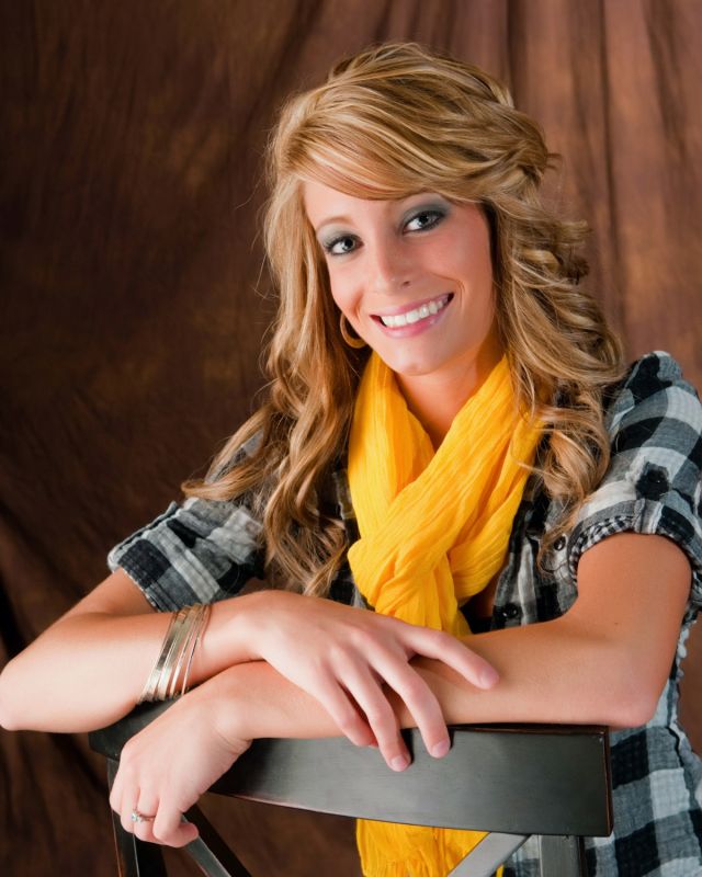 Taylor Hamilton - Headshot
