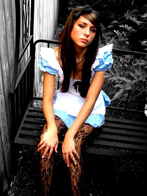 Casstronaut - By Fallen Apple Photography