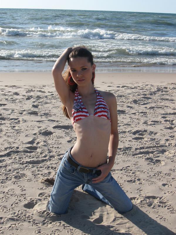 Sarah Vinci - At The Beach