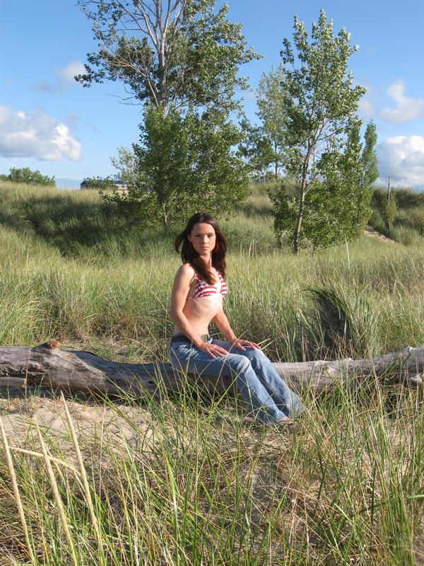 Sarah Vinci - On Log