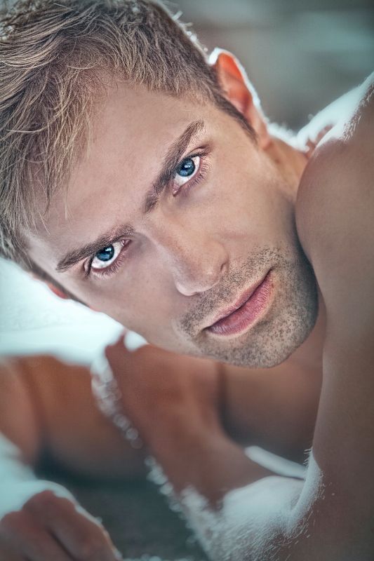 Evan Andrews - Attreo studios