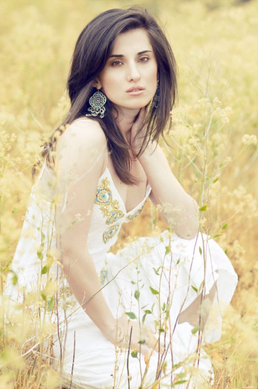 MADALINA COMAN - In the field