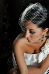 Britta - Modern Wedding