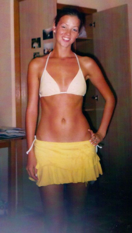 Catherine Wainwright - Bikini