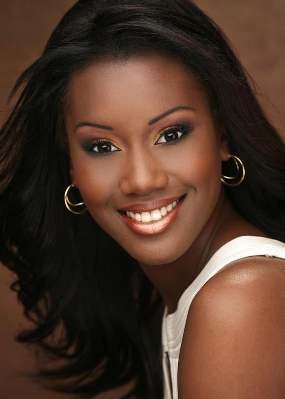 Monika Stewart - My Glamour Headshot