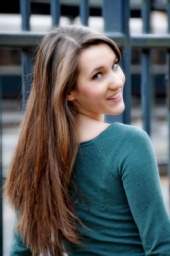 Michelle - over the shoulder headshot