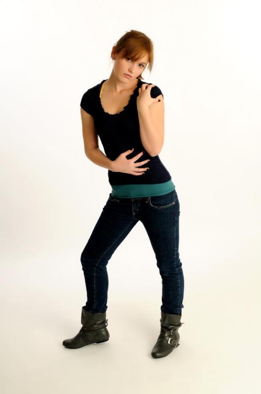 Emila Jean - Jeans & T-Shirt