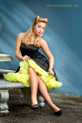 Michelle  Brüer - 1940s pinup_yellow petticoat