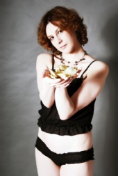 geisha_sarah - photoshoot with charlie studio blanco oxford