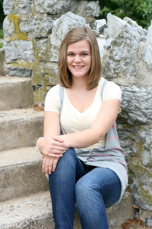 Allison Walker - Headshot 