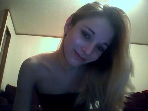Tasha Linette - Face View