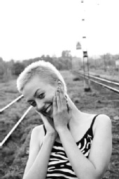 Djabolica - Giggle.