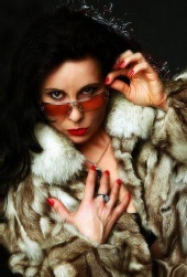 Q-Gina - lo sguardo é tuo