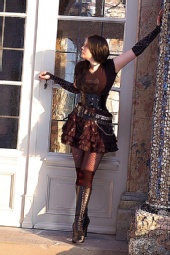 Model Misha - by CaraFaye Feenographie