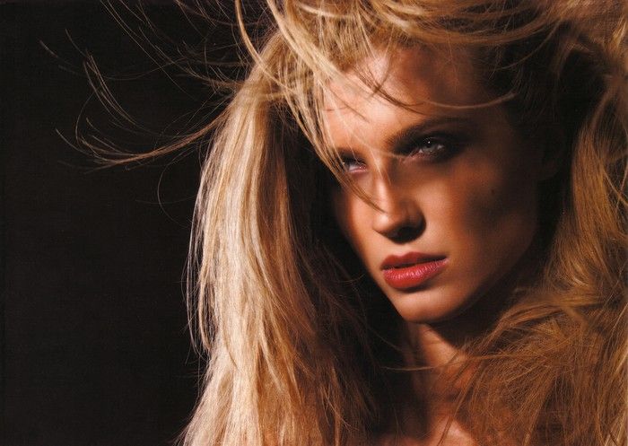Katharina-Jahaan - Editorial