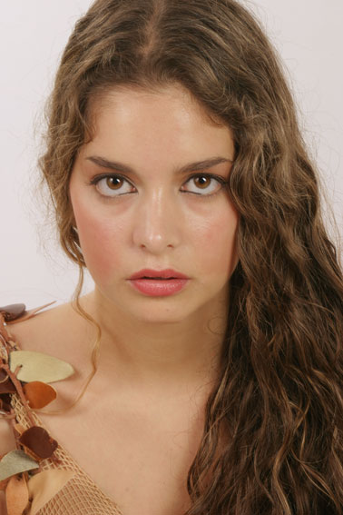 JOELLE - Autumn beauty