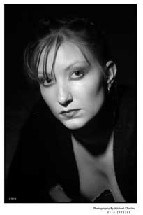 Donna80 - Black and White