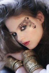 Sheena Bee - Eye Zebra