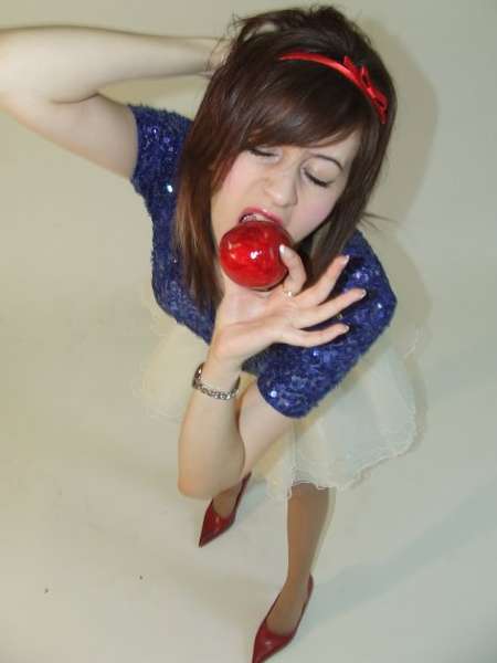 emily-rose - slutty snow white