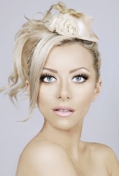 Chanelle - Awesome Barry D