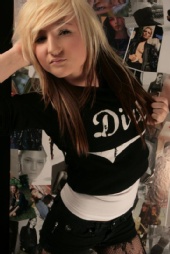 Alice Green - Dirty Shirty Clothing