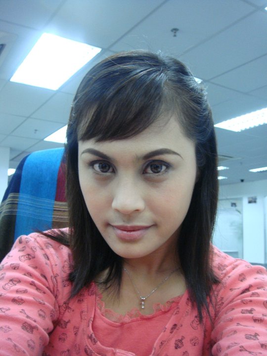 Azi Shazi - boring time at d office :(