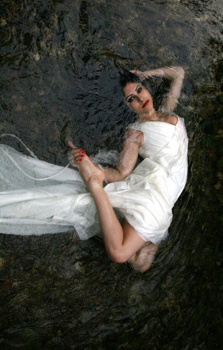 Raven Red Photography