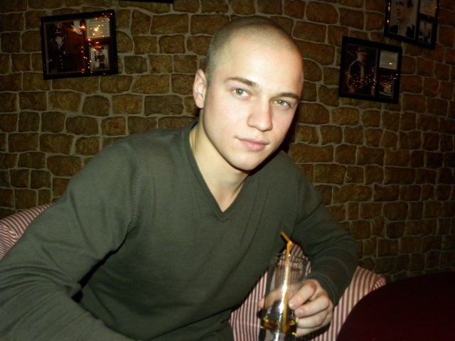 Pavel - cast.