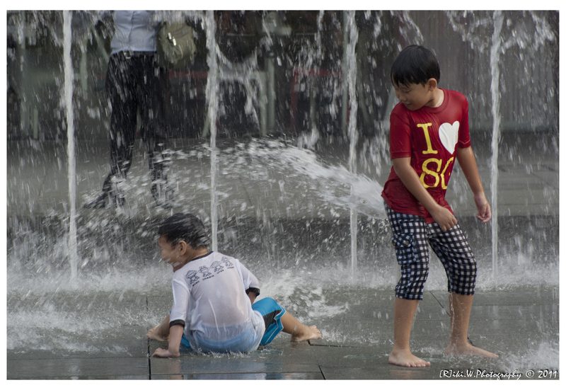 Riki Wu - Children having fun