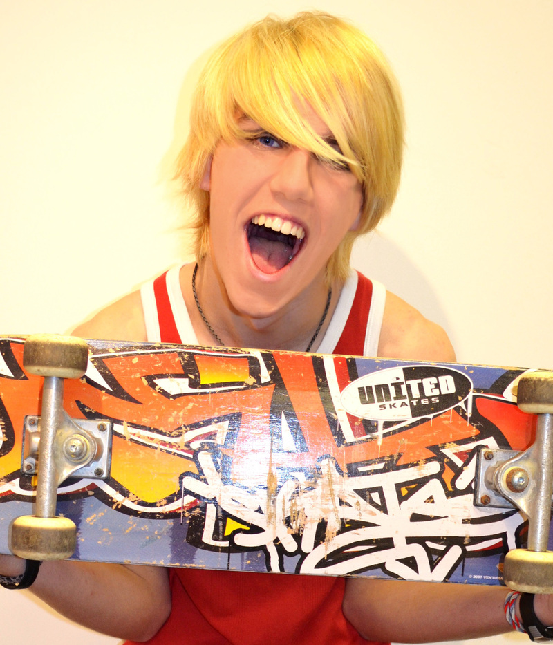 Samantha  - Skateboard Love