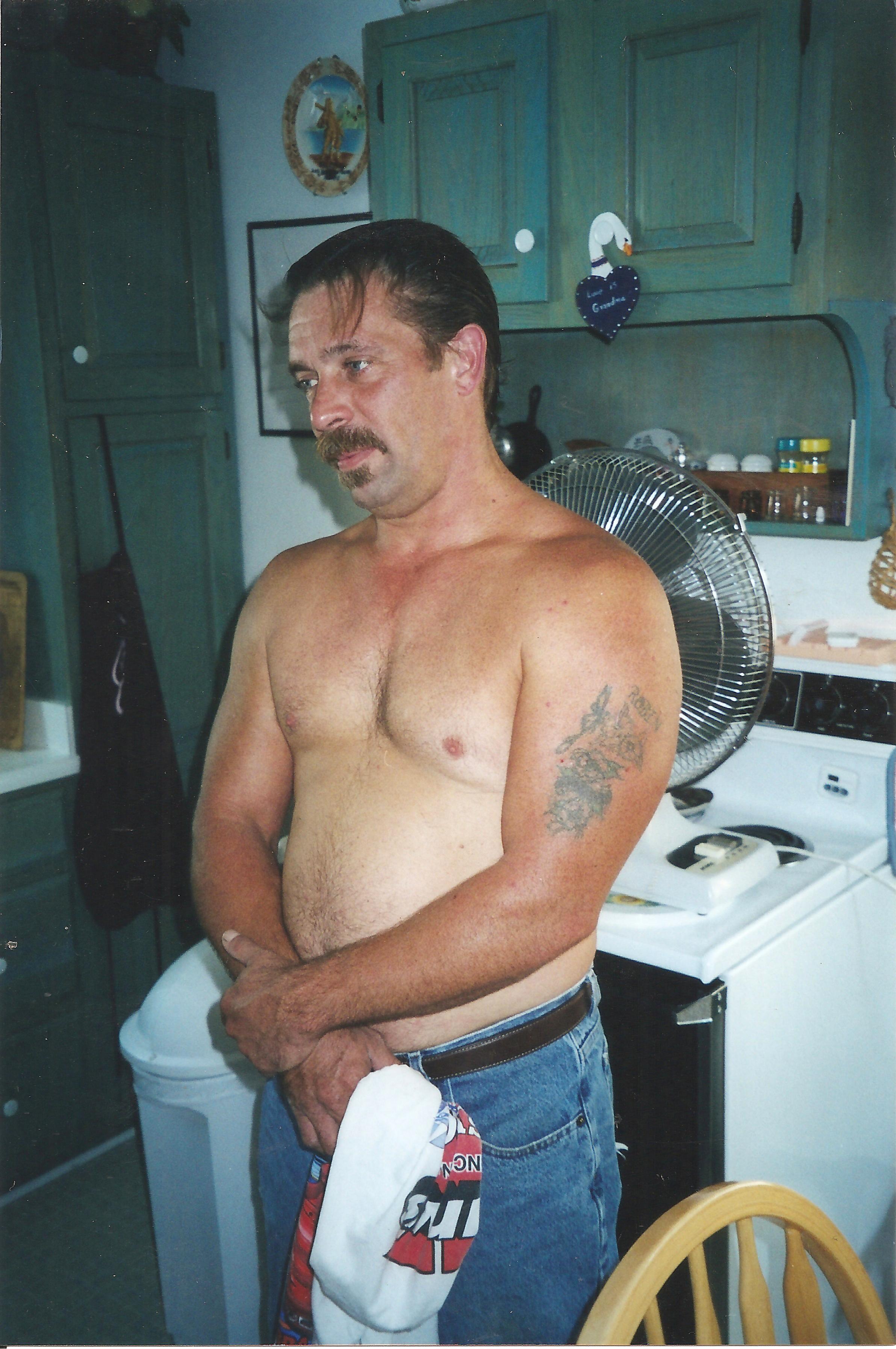 Scott Hartwig - No Shirt