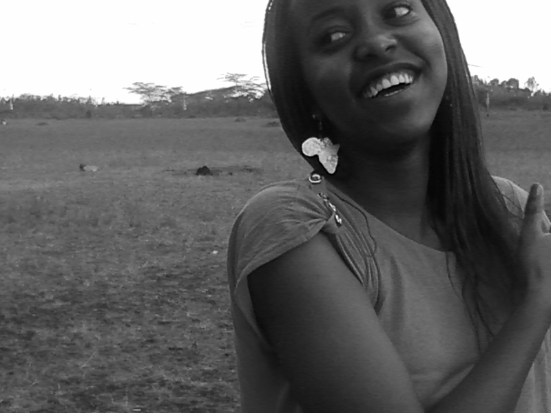 Lynn Wanjiru - smile