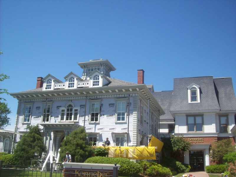 Kristine - Cool Building