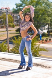 Foto Michele - Alyssa on the Roof