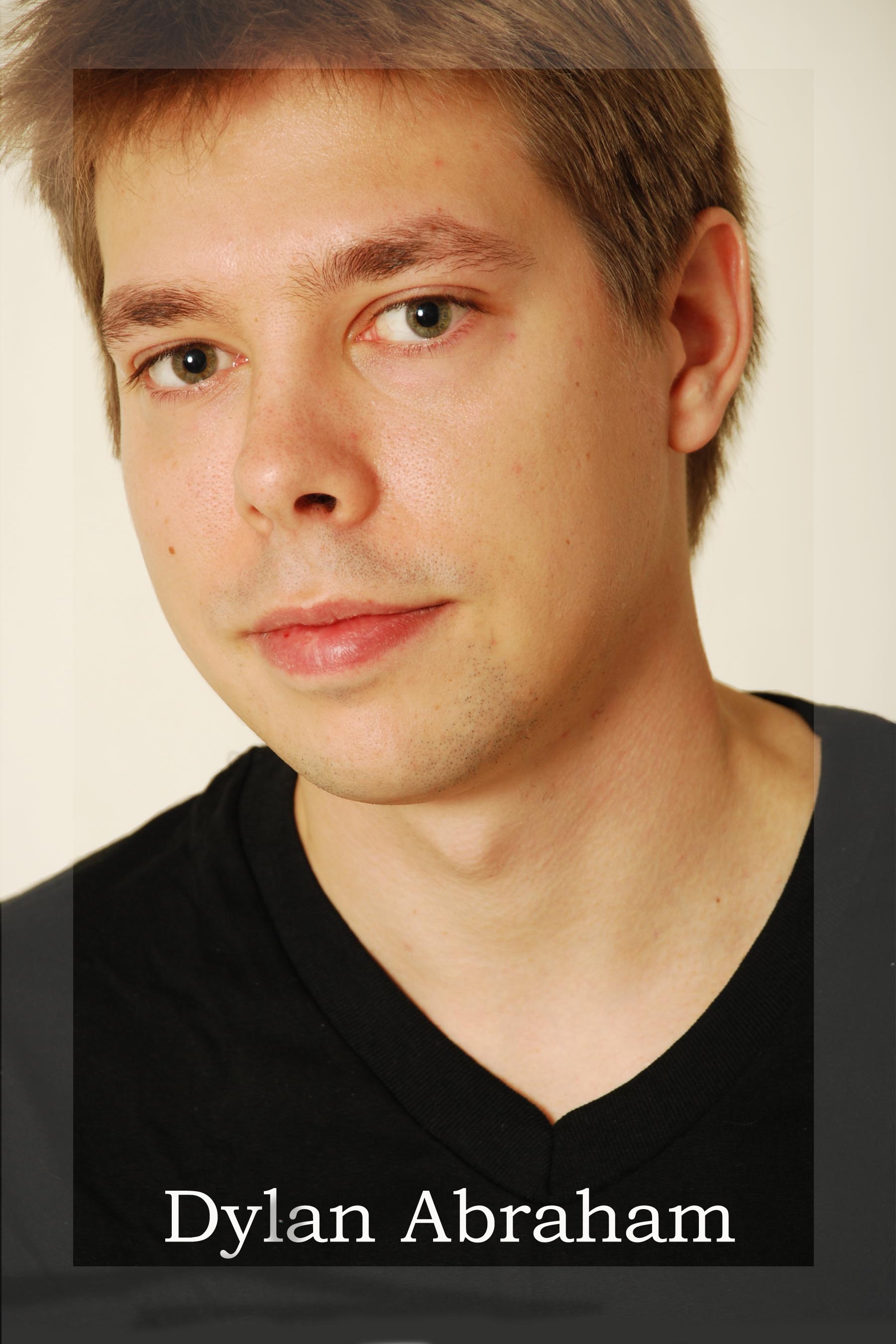 Dylan  - headshot