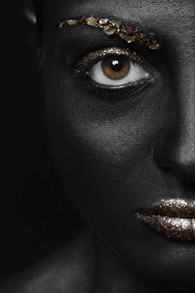 Plamena - Black and Gold