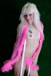 Glamour nude